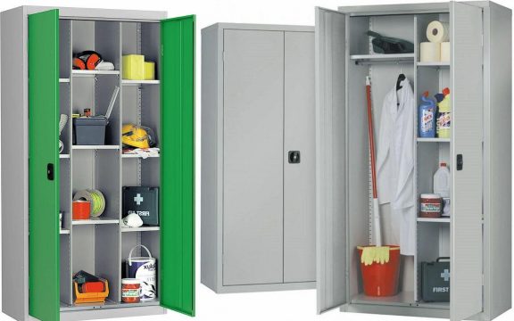 Металлические шкафы: эффективное хранение инвентаря и дезинфекционных средств