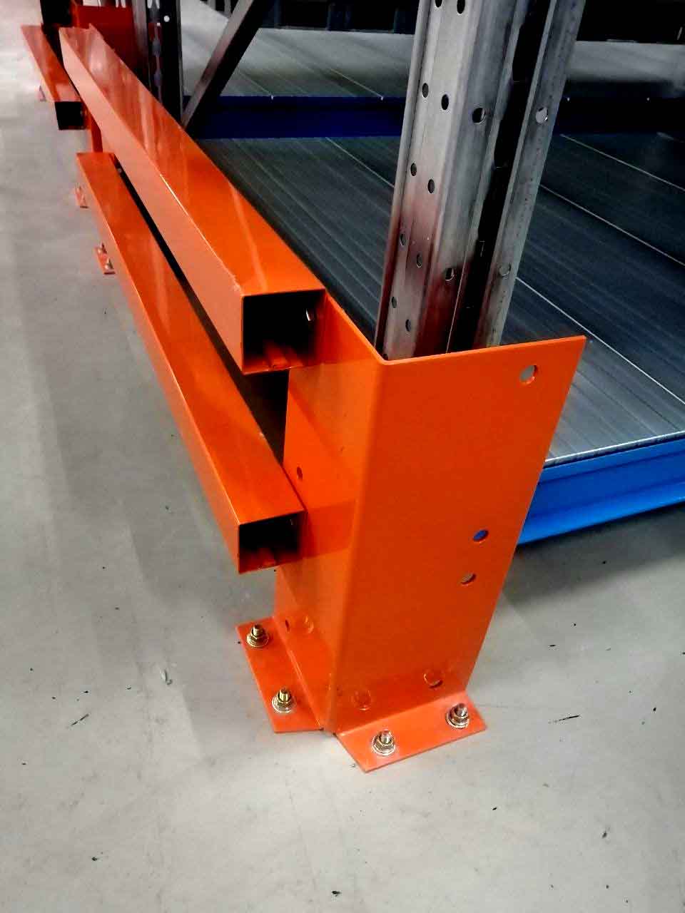 Изображение категории Аксессуары для стеллажей грузовых паллетных