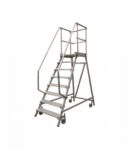 lestnitsa-s-platformoj-Stabilo-7-stupenej